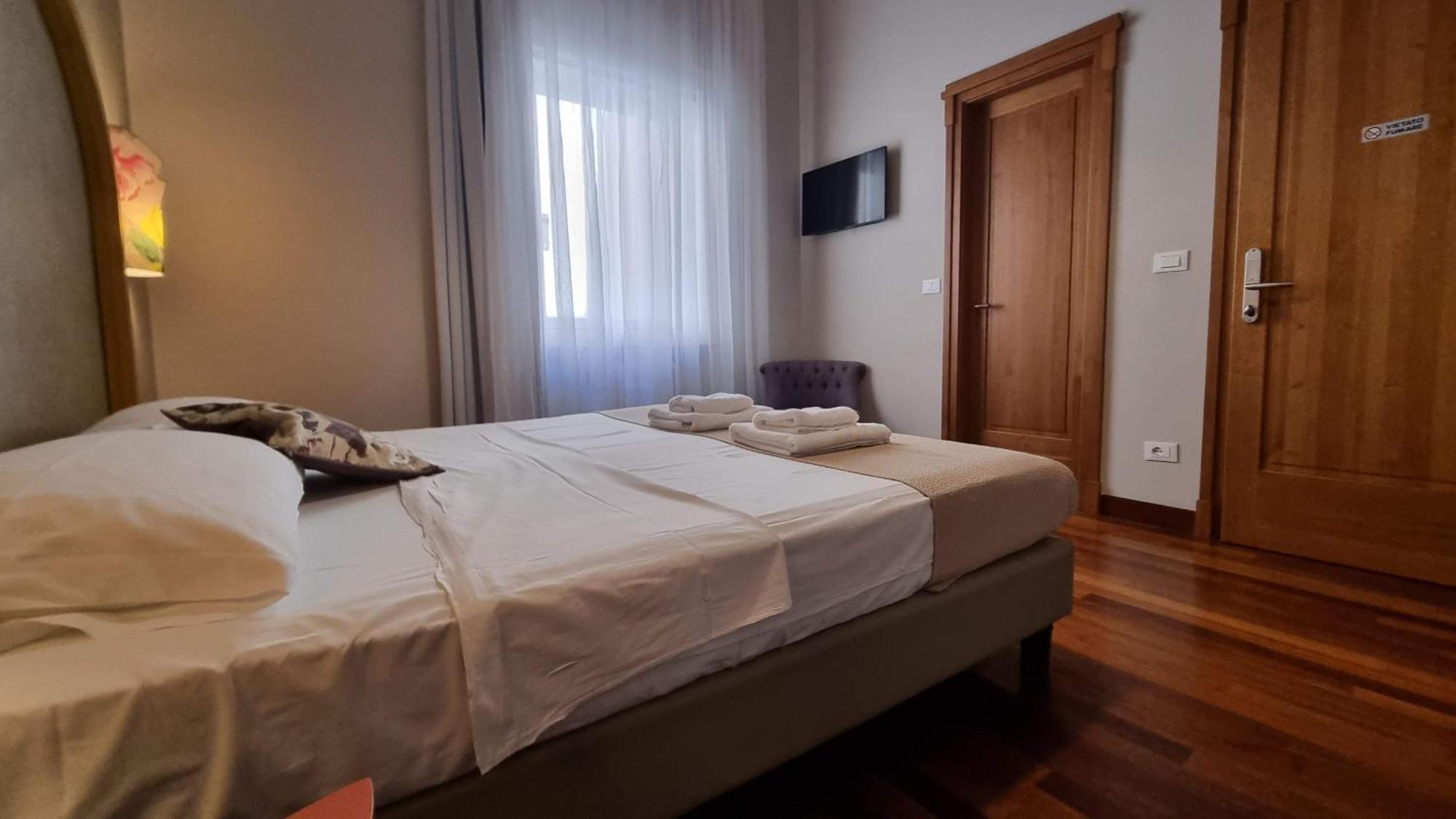 Locanda Al Volo Tommaseo Triëst Buitenkant foto