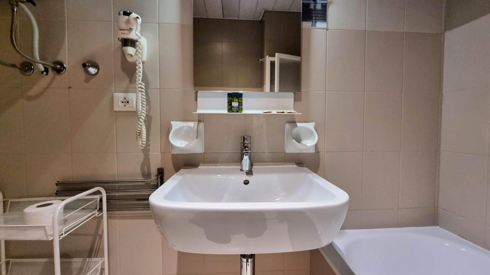 Locanda Al Volo Tommaseo Triëst Buitenkant foto